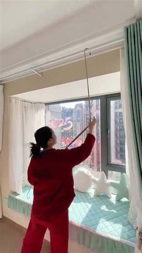 Adjustable Clothes Drying Rod – A Must-Have Home Essential