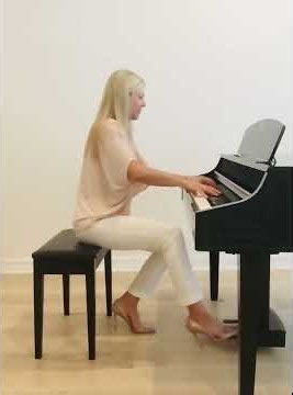Chopin, 24 Preludes Op. 28: No. 12 in G-Sharp Minor - Played by Denitsa Angelkov, Classical Pianist