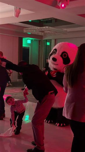Our happy panda for your any events🐼✌️🕺🏻💃 _____________________________ For book DM 💌 #atamhatik #viral #armenian #birthday #wedding
