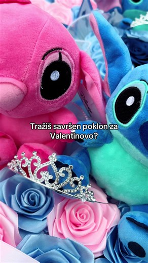 Naruči do kraja tjedna i ostvari 10% popusta na buket 💗 Svaki buket je moguće personalizirati plišancem, bojom ruža i natpisom 🌹 Javi nam se u DM za vise informacija ili pogledaj na linku u opisu profila 🤗 #buket #valentinovo #stitch #hrvatska #fyp