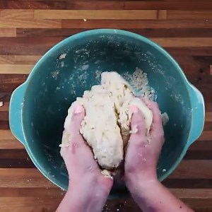 My Mamaw made the best rolls and everyone loves them, they're so tasty!!! They're super simple to make and there's no dairy or eggs!!! RECIPE-->https://realhousemoms.com/mamaws-rolls/ | Real Housemoms