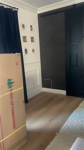 There’s just something about that first tree glow that feels like pure magic. This one from @kingofchristmas is giving all the holiday feels… warm lights, perfect flocking, and the easiest setup ever. Total showstopper! Can’t wait to decorate her 😍🎄 #ad #kingofchristmas #gifted #flockedtree #snowytree #christmastree #prelittree | Home Sweet Retreat