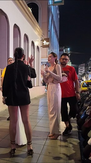 Bangkok, Thailand Nightlife #bangkok #nanaplaza FULL VIDEO: https://youtu.be/dxFagWy_iuY | BKK Night