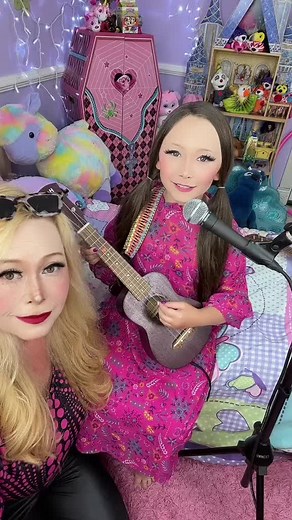 Bebop and Bebe: Musical Moments in a Colorful Room