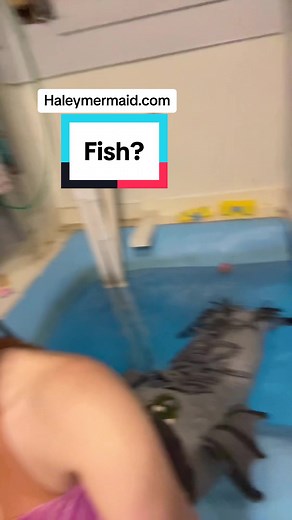 I could watch this all day long lol #h2ojustaddwater cleorrr! #h2o #funny