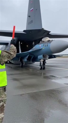 Jet Unloading at Airbase ✈️ #Su35 #Shorts