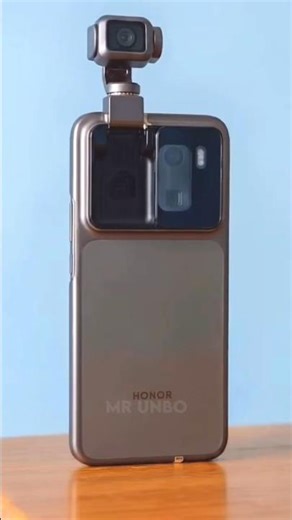 Honor’s Robot Phone Is INSANE 🤖