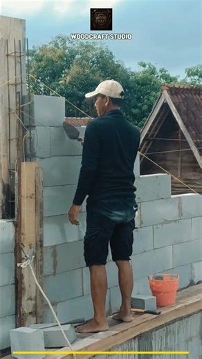 Perfect Block Wall Alignment with String Line #Masonry #Construction #Shorts