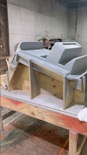 Wiping on mold release wax #NuWaveComposites #MoldReleaseWax #CompositeTooling #PlugPrep #MoldMaking