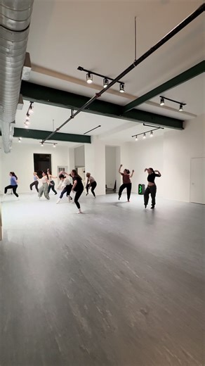 Contemporary Dance Class in Philadelphia: Discover the Joy