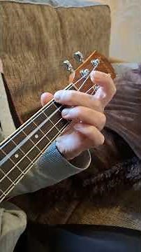 HOW TO STRUM ISLAND UKULELE 🏝️