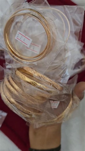 Saranya Nagaraj on Instagram: "🦚Product price : Rs.350/- 🦚Product code: B8369 🦚Website Www.rajashreefashion.com Delivery time 5 to 10 buisness(Sunday holiday) working days No cancellation or Refund after placing your orders Exchange applicable Incase of any damage If you are Parcel not received order from 10 buisness working days( Saturdayand Sunday will be holiday)...you can send mail to us rajashree03690@gmail.com To post your valuable feedback to 9025646497(Note : don't call or enquiry,,,