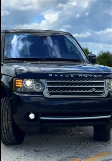 Range Rover L322: Conquer the Road Less Traveled