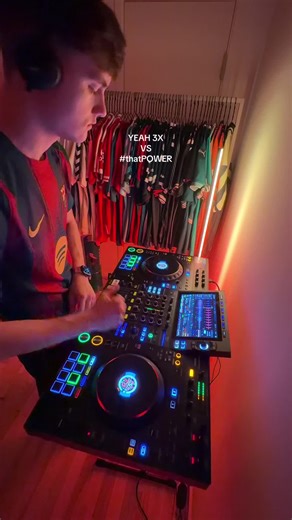 DJ Transition: YEAH 3X vs. thatPOWER Mix