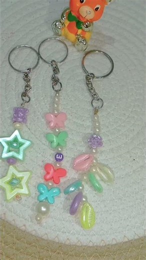 Simple keychains for kids😍💕#shorts#viral#trending#diykeychain