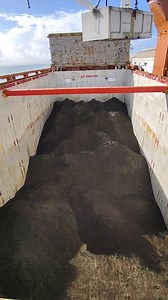 Close up video ng cargo namin copper concentrates.. #highlightseveryone #kapitannacook #kapinyahanseaman #followerseveryone #kapitanSaBarko #PalomponLeyte | Allan Ronald Cobacha