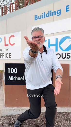 Shop LC on Instagram: "Thanksgiving Doorbusters are LIVE all day on Shop LC TV 👀🔥 #deliveringjoy #weshoplc #jewelry #shoplc #shoplctv #thanksgiving #thankful #gift #giftshopping #gifts"