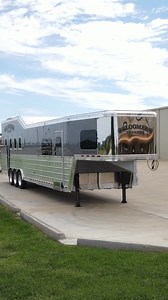 51K views · 1.5K reactions | This one is guaranteed to turn heads! Its final destination will be SOM Trailer Sales, keep an eye out for the finished product ✨ #onlythebest | Bloomer Trailers | Facebook