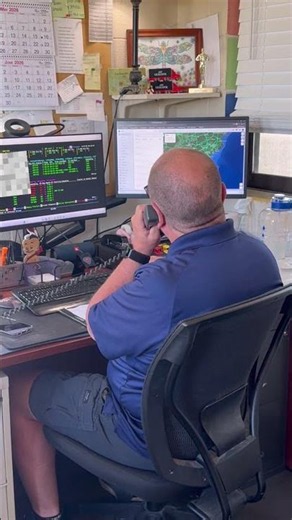 A behind-the-scenes look with one of our dispatchers, Todd, who helps keep our fleet moving! 🚛 🚛 🚛