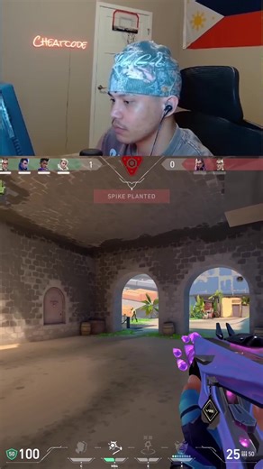 Hello? (twitch: cheatcode) #valorant #radiant #aim #yoru #valorantclips