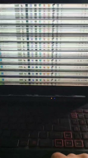How to fix a static screen on your laptop#funny #IT #tech #computer
