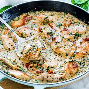 82K views · 633 shares | This delicious Creamy Tuscan Chicken is a combination of beautiful colors and Italian flavors. Cooked in one pot and ready in 30 minutes, this restaurant quality dish is sure to become a staple in your recipe book! GET THE RECIPE: https://www.jocooks.com/recipes/creamy-tuscan-chicken/ | JoCooks | Facebook