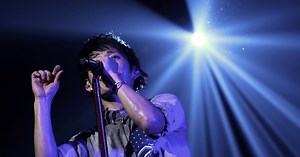 UVERworld、レア曲も披露したクリスマス武道館公演から「Roots」先行公開