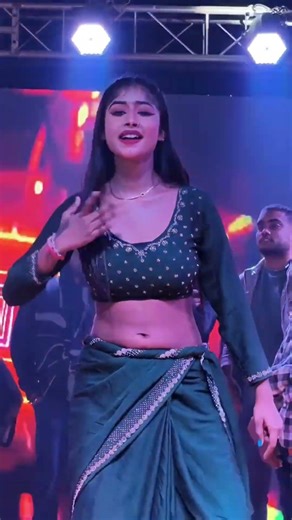 🔥Naach Lahanga Utha Ke 🔥#trending #viral #shorts #arkestra #stageshow #whatsappstatus #ashish_yadav