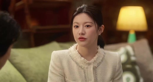 Can This Love Be Translated? A Kim Seon Ho Review