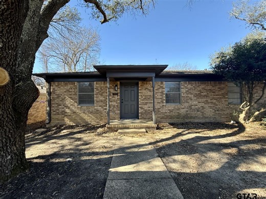 705 S Porter Ave, Tyler, TX 75701 - MLS 26000929 - Coldwell Banker