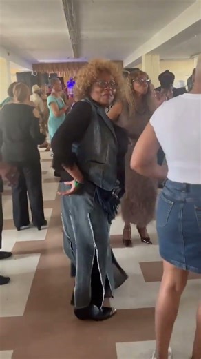 Learn Chicago Steppin Lessons Online with Rick Ball & Good Foot Steppers!