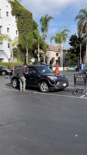 2.8K views · 3 comments | Guy loses it when woman hits his car and reacts like this. - Amazingly Beautiful | Mechanic Technical Aeronautic | Facebook