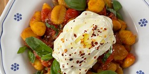One pan roasted gnocchi with balsamic tomatoes and burrata