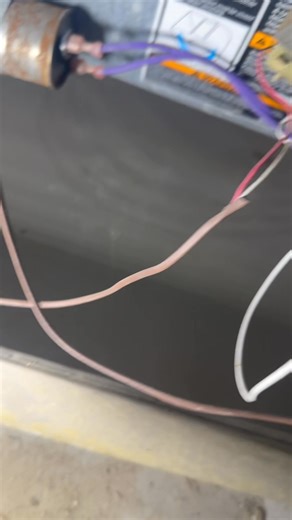 30 amp fuse in a furnace. Unbelievable #hvacservice | Brothers Hvac-Plumbing | Facebook