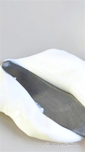 Farheen🌷 on Instagram: "Get ready for glowy skin with 1% hyaluronic sunscreen oil-free matte gel, best for acne prone skin ✨ @thedermacoindia . . . . . . . . #dermaco #mattegelsunscreen #hyaluronicacid #wintersunscreen #newyear2026"