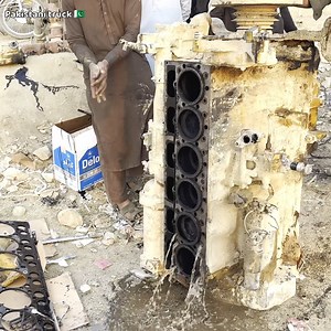 Full Rusty Pistons & Dead CAT 966 Loader Engine Unbelievable Restoration | Pakistani truck
