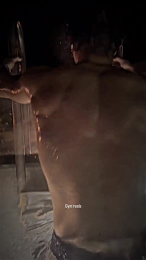 Gym reels 🤯 on Instagram: "Gym reels 💪🏻😧😮😀😁"