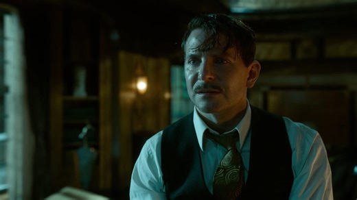 ▶️ Nightmare Alley - Official Trailer