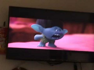 Trolls funny moments #1 Branch Off-key screaming