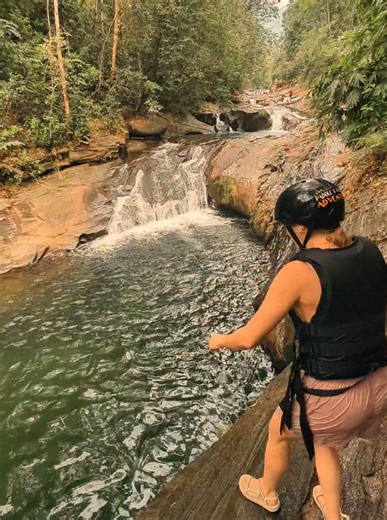 STOP WATCHING. START LIVING. 🌊🔥 ​If your soul is craving more than just a weekend at home, Kitulgala is calling your name! Get ready to conquer the rapids and dive into the wild with Paddle Sri Lanka Adventure. 🛶🧗‍♂️ ​From the heart-pounding drops of the Kelani River to the breathtaking heights of abseiling, we bring you the ultimate adrenaline fix. ​Why book with us? ✅ Pro Vibes: Expert guides who know the river like the back of their hand. ✅ Premium Gear: High-quality safety equipment for 