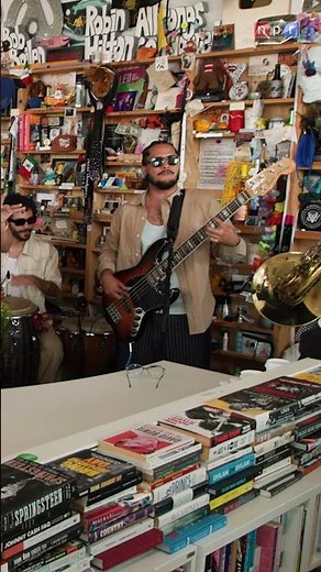 #eltiny • @chuwipr builds a landscape of their home wherever they go. ❤️⁠⁠