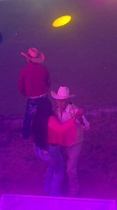 761K views · 6.6K reactions | Si alguien lo conoce dígale que lo anda buscando mi apa 藍藍藍藍 | Ruby Briones | Facebook