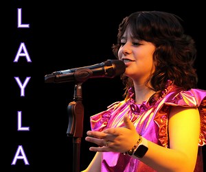 Layla sings Gladys Knight at her Birthday Bash! If you want Layla singing Pop/Soul/Blues at your next event go to LaylaMusic.com/booking | LAYLA Music