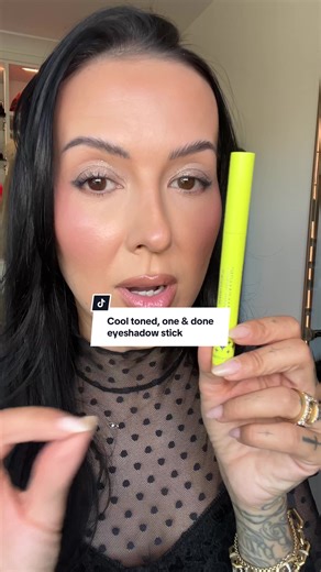 Cool Toned One & Done Eyeshadow Application