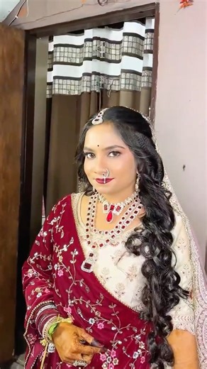 Glossy Bridal Makeup ❤️✨ #shorts #trendingshorts #bridelmakup #makeup #hairstyle