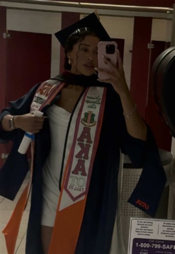 Trying the Graduation Trend: Master of Arts Communication