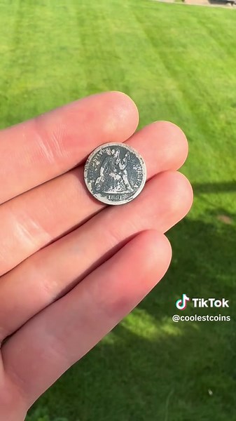 WARNING: Watch out for snakes and other wildlife in and around the desert! Digging holes without knowing whats beneath is not a good idea! #history #treasure #antiques #old #ghosttown #historical #treasurehunt #antique #fyp #historytok #whatcanwefind #wow #exploration #california #bottledigging