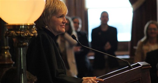 Iowa Chief Justice calls for increases in judicial and indigent defense pay, magistrate system modernization