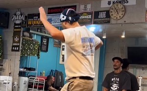 看看GUCCHON大叔怎么把HOUSE脚步运用在POPPING里面