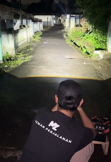 CR7 C996 Waterproof LED Spotlight Review